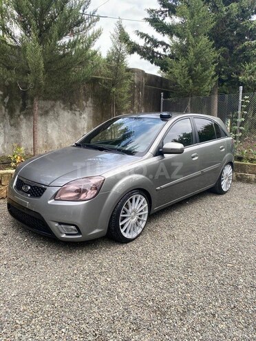 Kia Rio-8