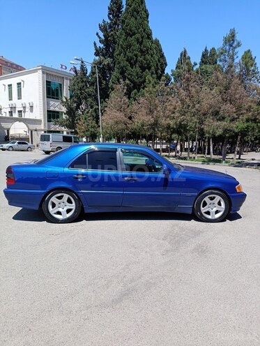 Mercedes C 180-8