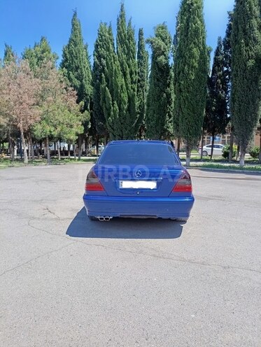 Mercedes C 180-4