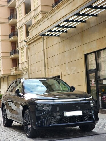 XPeng G9-4