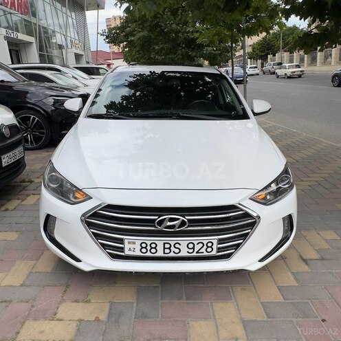 Hyundai Elantra-1