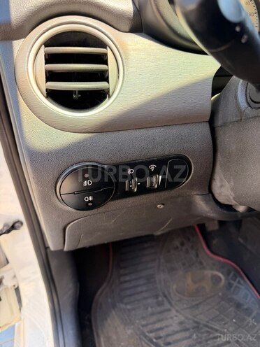 Hyundai i10-13
