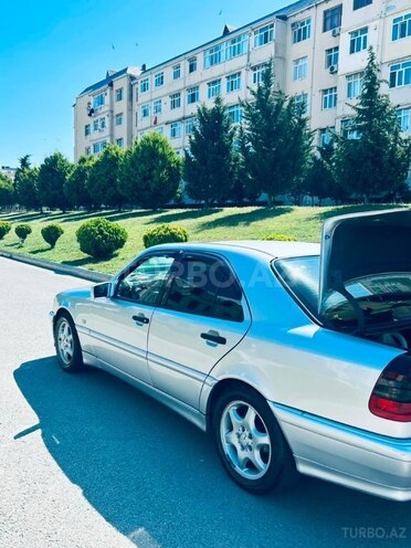 Mercedes C 240-3