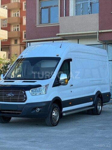 Ford Transit-8
