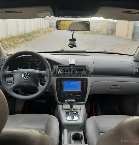 Volkswagen Passat-10