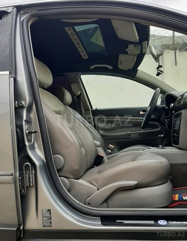 Volkswagen Passat-16