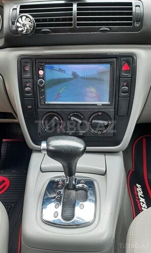 Volkswagen Passat-17