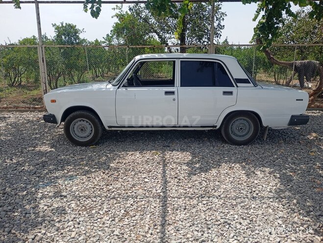 LADA (VAZ) 2107-3