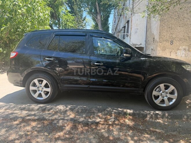 Hyundai Santa Fe-5