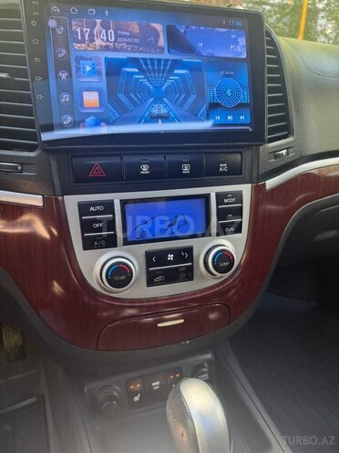Hyundai Santa Fe-11