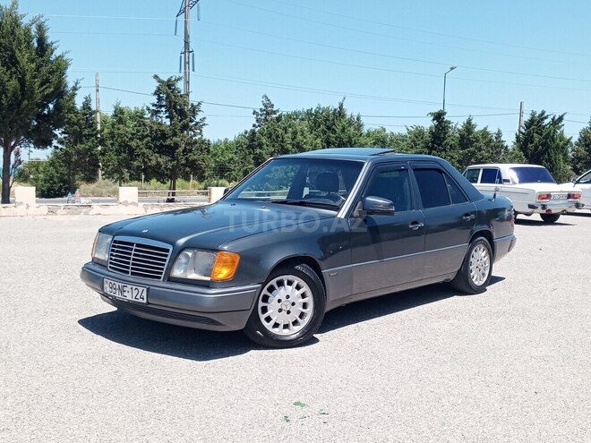 Mercedes E 200-3