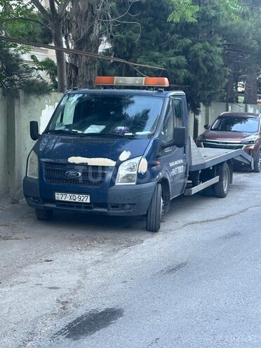 Ford Transit-5