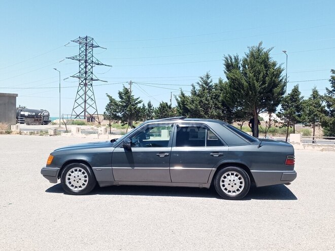 Mercedes E 200-9