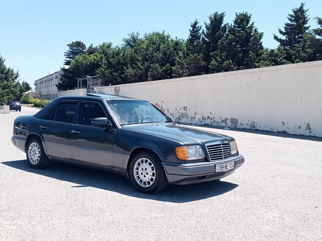 Mercedes E 200-7