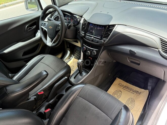 Chevrolet Trax-18
