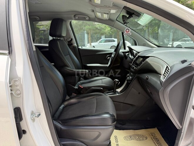 Chevrolet Trax-17