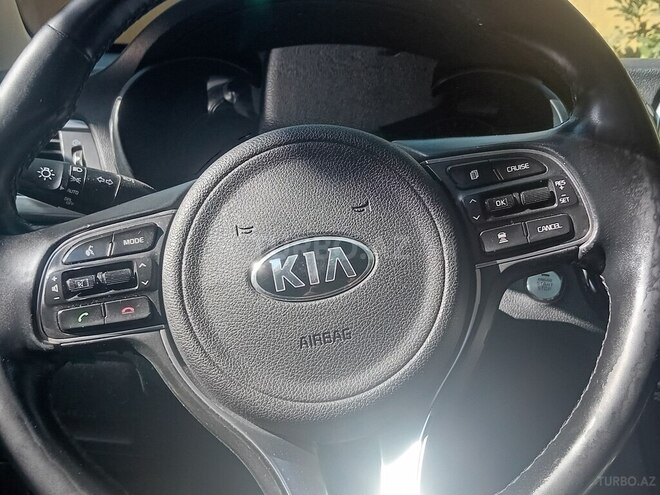 Kia Optima-6
