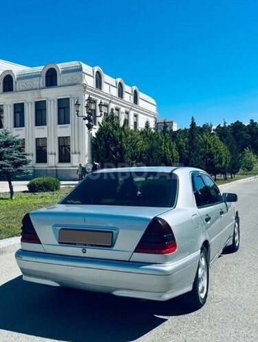 Mercedes C 240-8