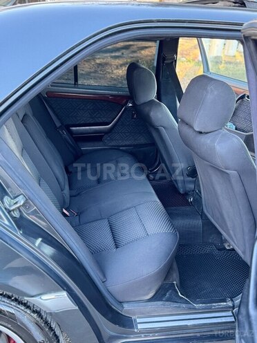 Mercedes C 220-13