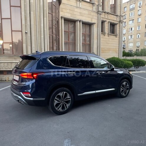 Hyundai Santa Fe-9