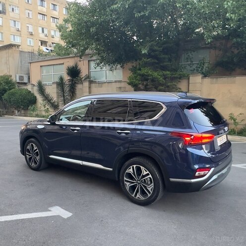 Hyundai Santa Fe-4