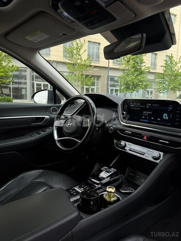 Hyundai Sonata-14