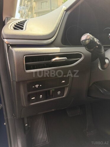 Hyundai Sonata-10