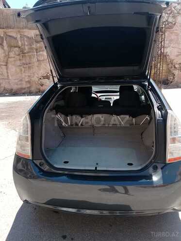 Toyota Prius-10