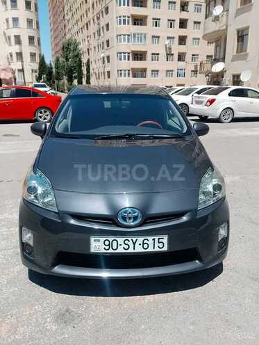 Toyota Prius-1