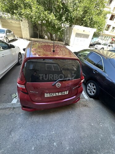 Nissan Note-8