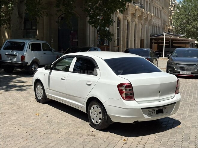 Chevrolet Cobalt-6