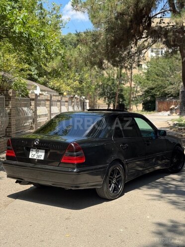 Mercedes C 230-6