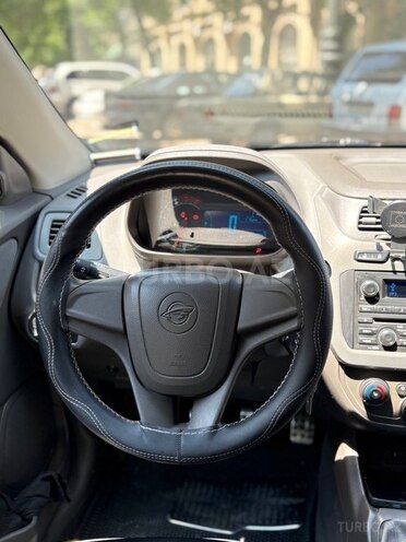 Chevrolet Cobalt-12