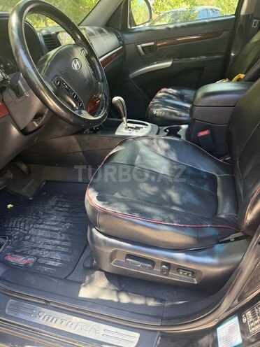 Hyundai Santa Fe-9