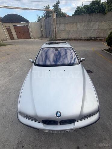 BMW 523-9
