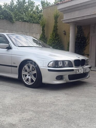 BMW 523-4