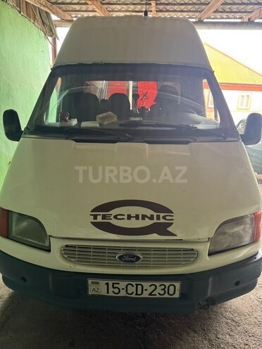 Ford Transit-1