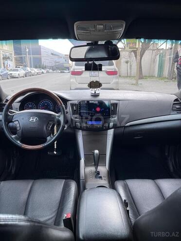 Hyundai Sonata-14