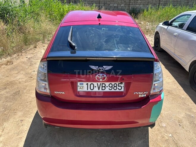 Toyota Prius-4