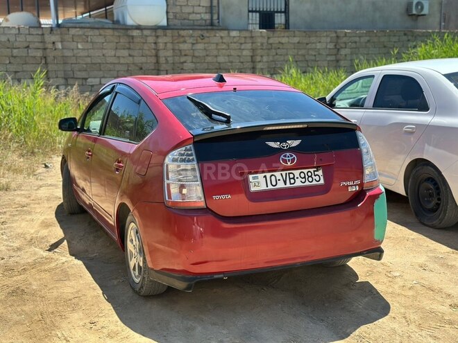 Toyota Prius-2