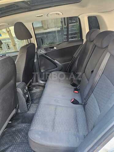 Volkswagen Tiguan-5