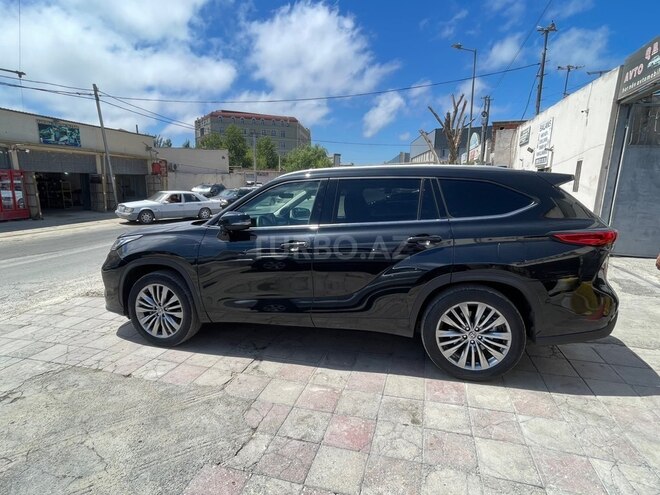 Toyota Highlander-4