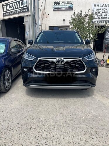 Toyota Highlander-1