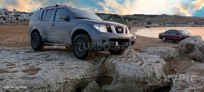 Nissan Pathfinder-3