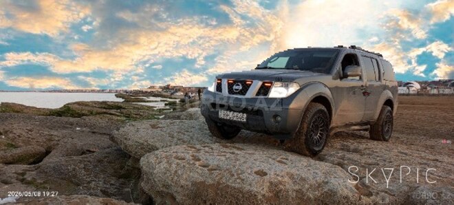 Nissan Pathfinder-1