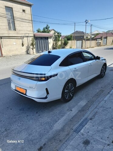 Changan Qiyuan A05-4