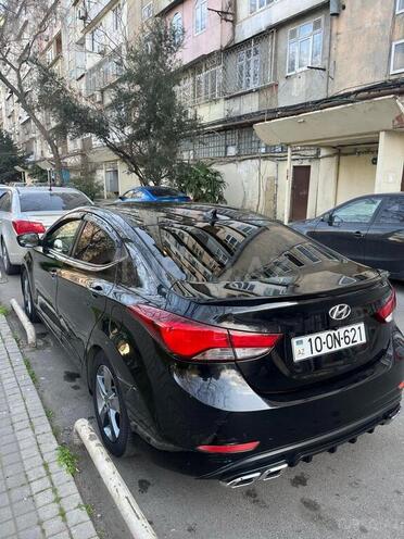 Hyundai Elantra-2