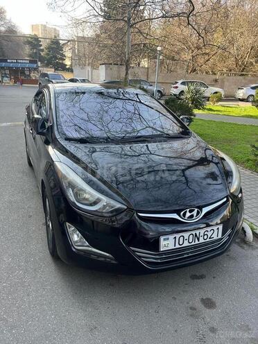 Hyundai Elantra-4