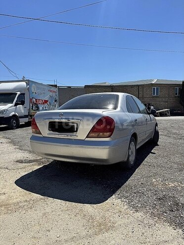 Nissan Sunny-5