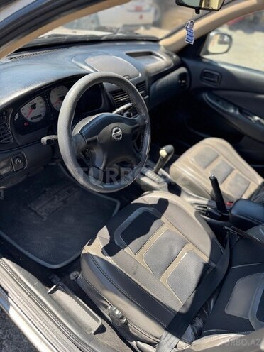 Nissan Sunny-7